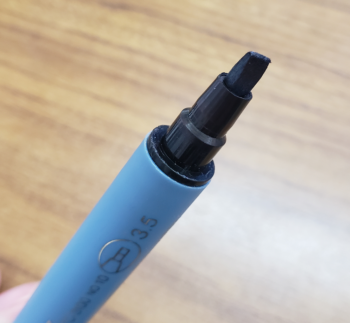 カリグラフィー用ペン