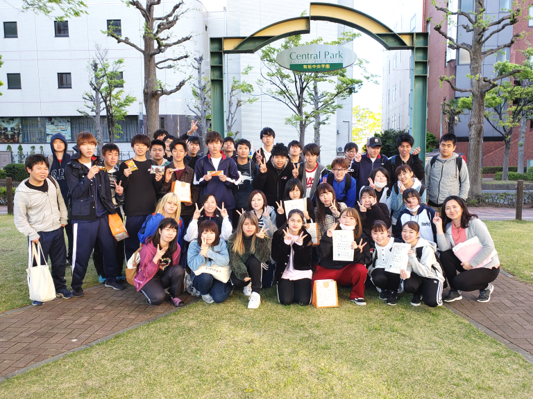 歩行ラリー後、情報経理学科（情報ビジネス学科）１年集合！